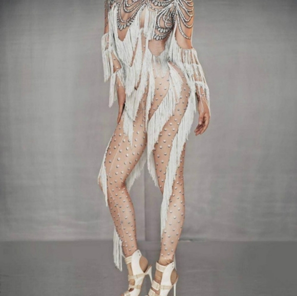 One piece - Picture 1 of 1